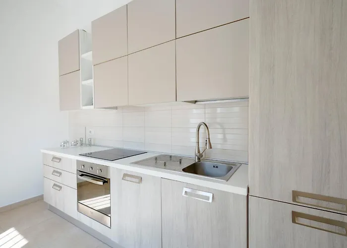 Guesthost - Dimora Melillo - Lovely Seaview Appartement Bari