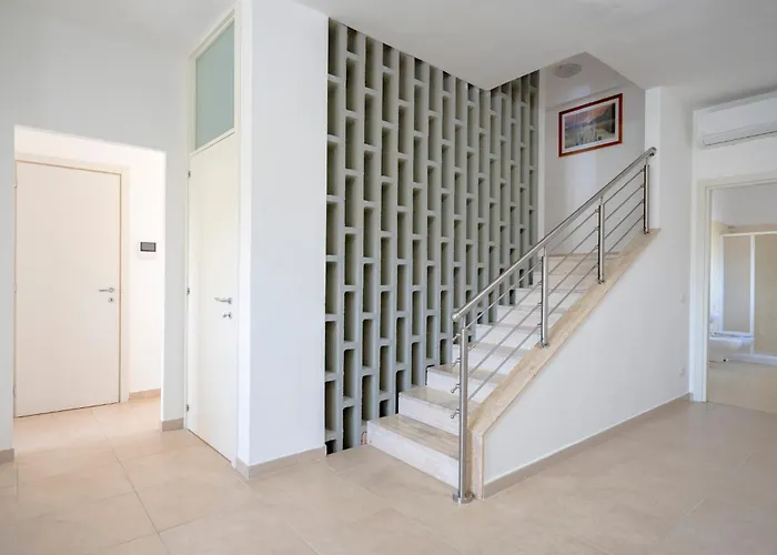 Guesthost - Dimora Melillo - Lovely Seaview * Bari