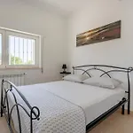 Guesthost - Dimora Melillo - Lovely Seaview Appartement *