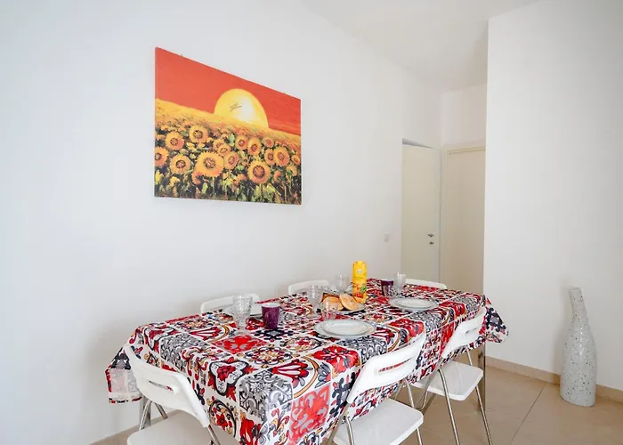Guesthost - Dimora Melillo - Lovely Seaview Apartament