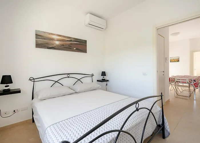 Guesthost - Dimora Melillo - Lovely Seaview Apartament